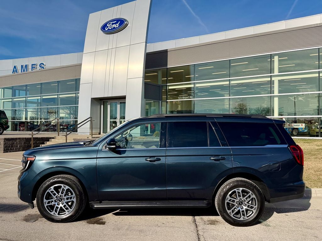 2025 Ford Expedition Active