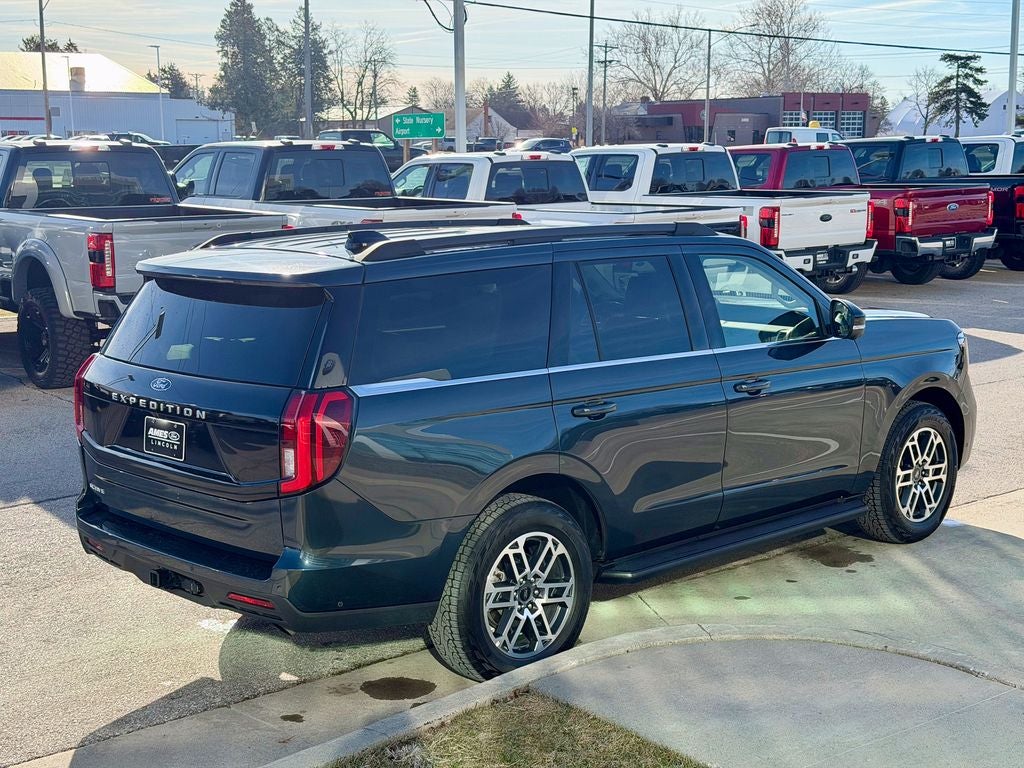 2025 Ford Expedition Active
