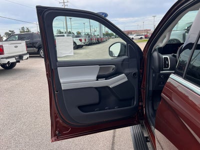 2027 Ford Expedition Platinum