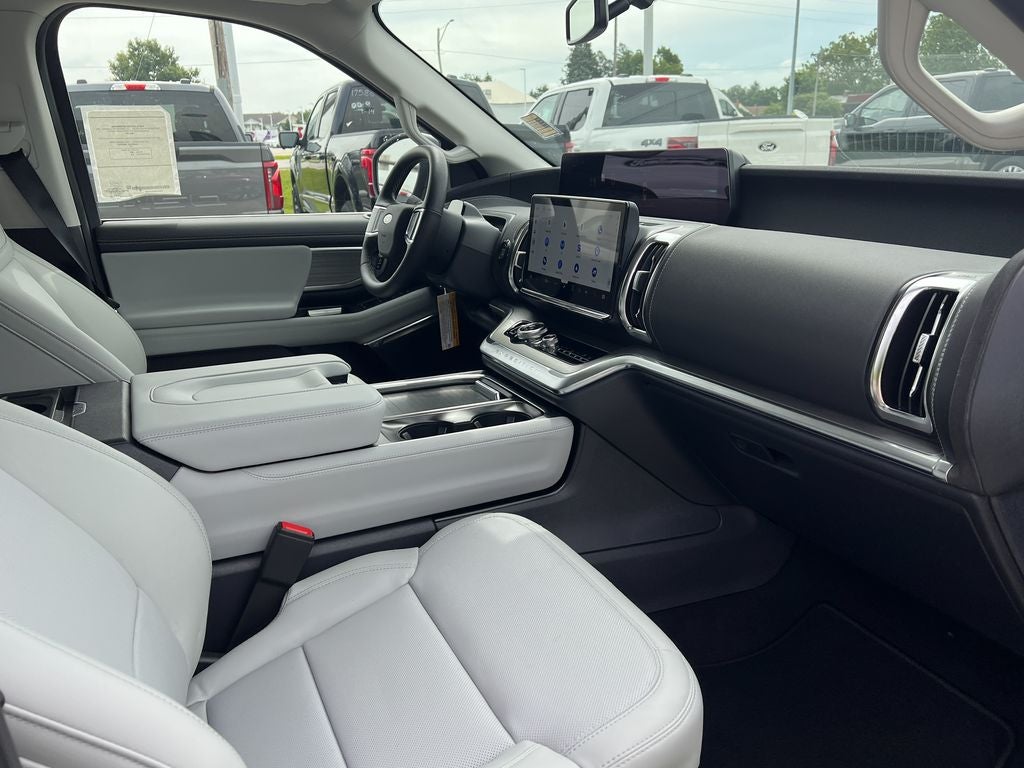 2027 Ford Expedition Platinum