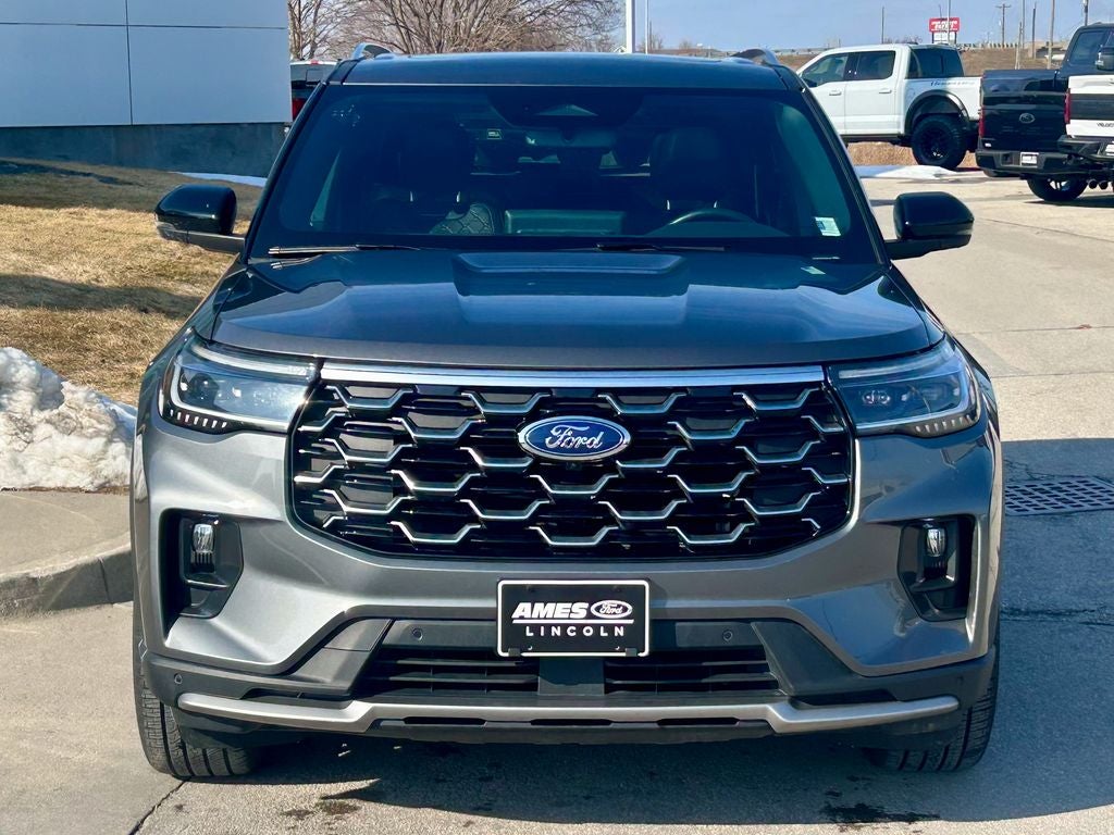 2025 Ford Explorer Platinum