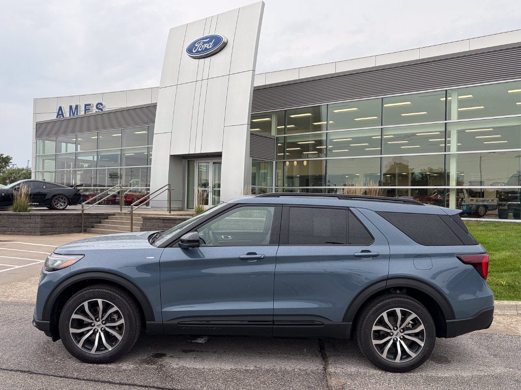 2027 Ford Explorer ST-Line