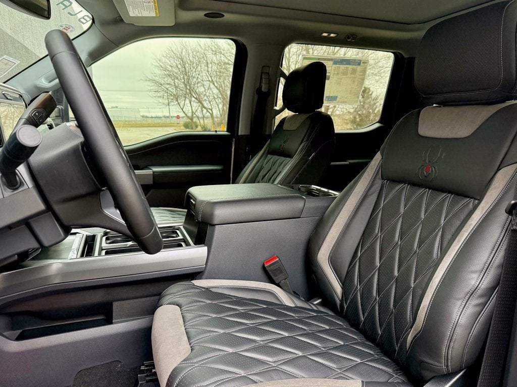 2026 Ford F-250SD Black Widow