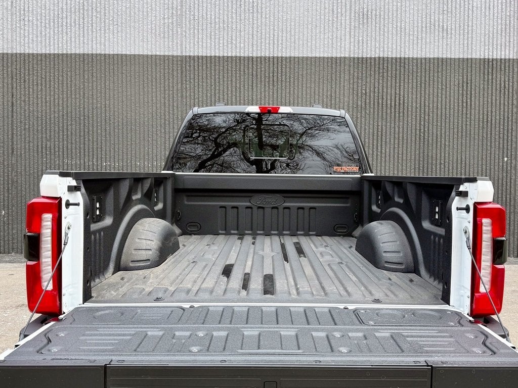 2026 Ford F-250SD Black Widow