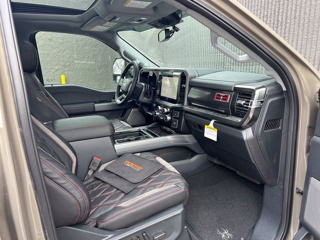 2026 Ford F-250SD Black Widow