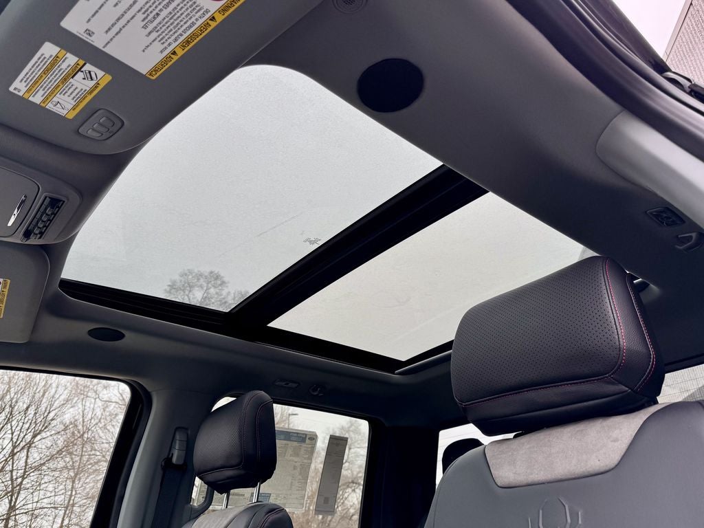 2026 Ford F-250SD Black Widow