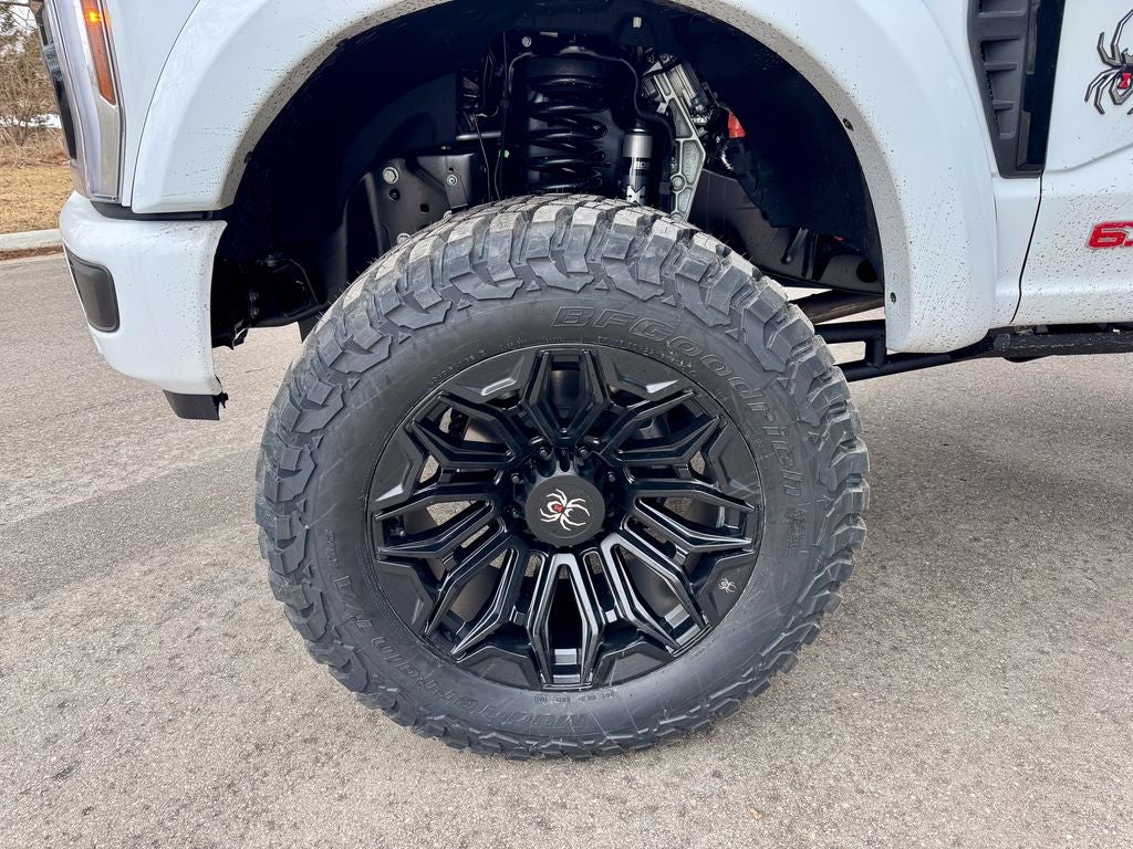 2026 Ford F-250SD Black Widow