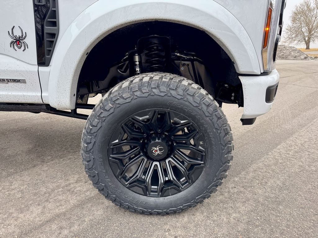 2026 Ford F-250SD Black Widow