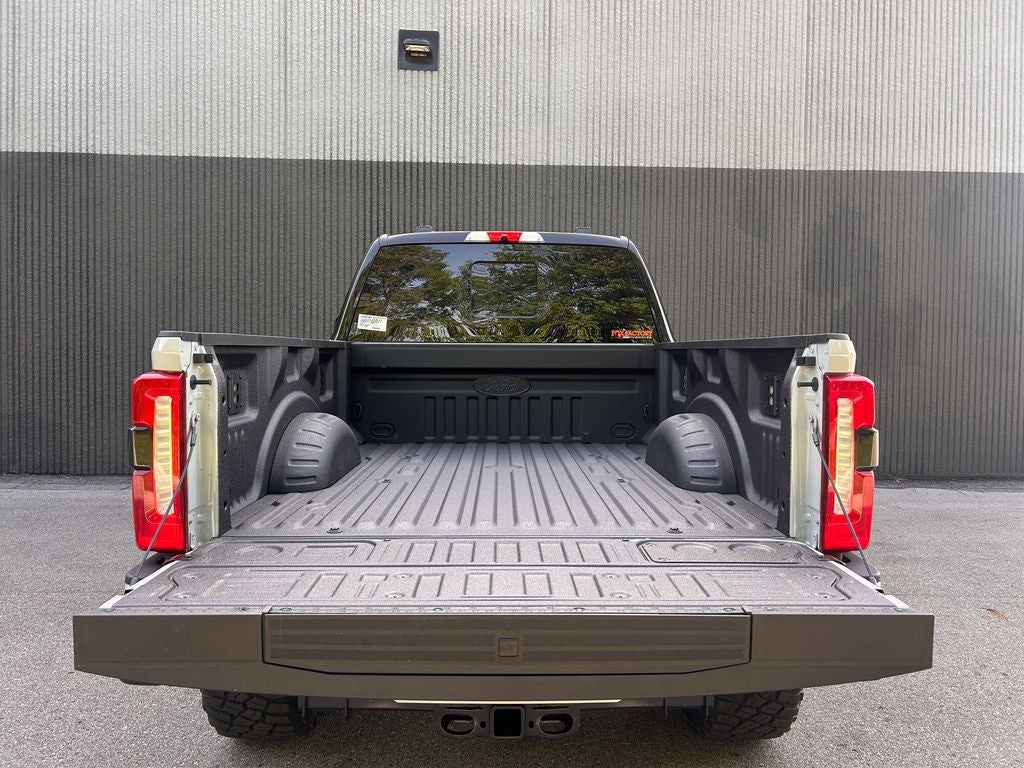 2026 Ford F-250SD Black Widow