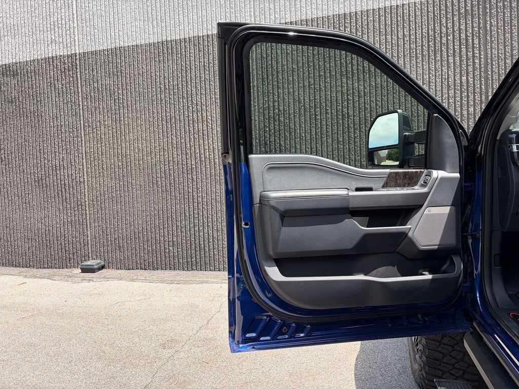 2026 Ford F-250SD Black Widow