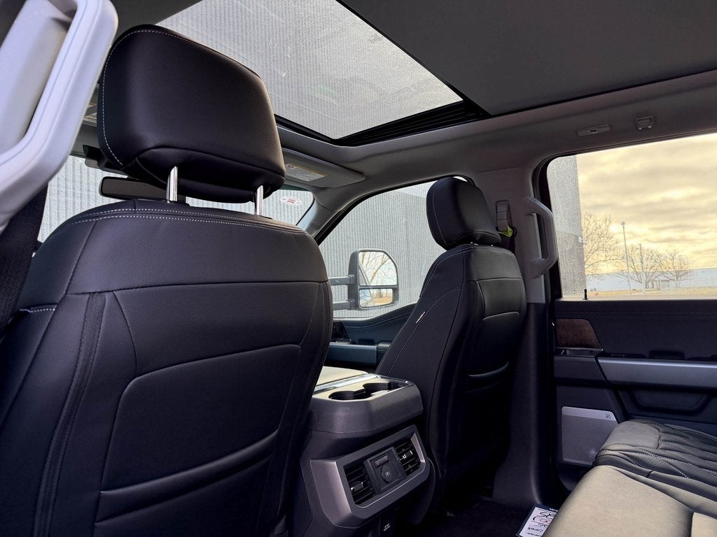 2026 Ford F-350SD Black Widow