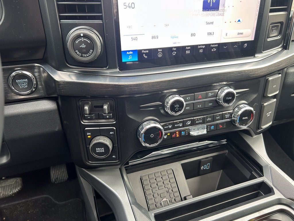 2026 Ford F-350SD Black Widow DRW