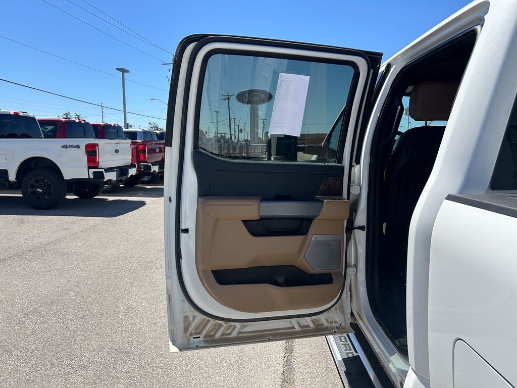 2024 Ford F-350SD Lariat DRW