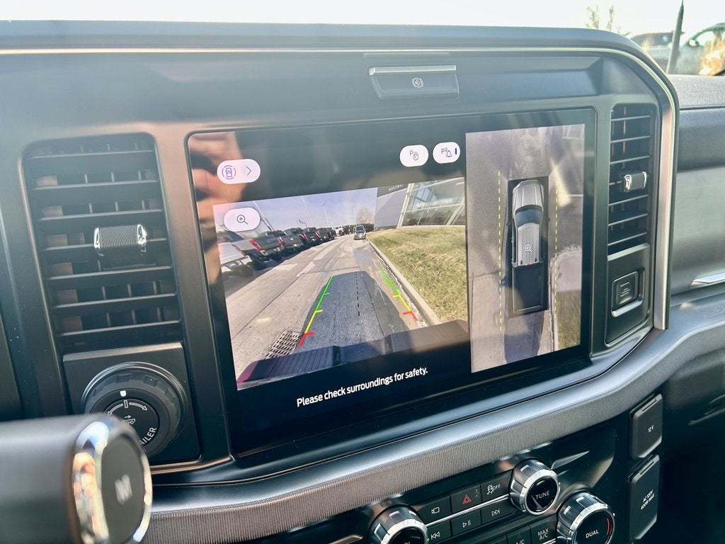 2026 Ford F-350SD Platinum DRW