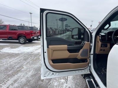 2025 Ford F-350SD Lariat DRW