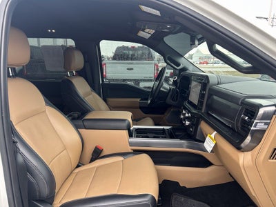 2025 Ford F-350SD Lariat DRW