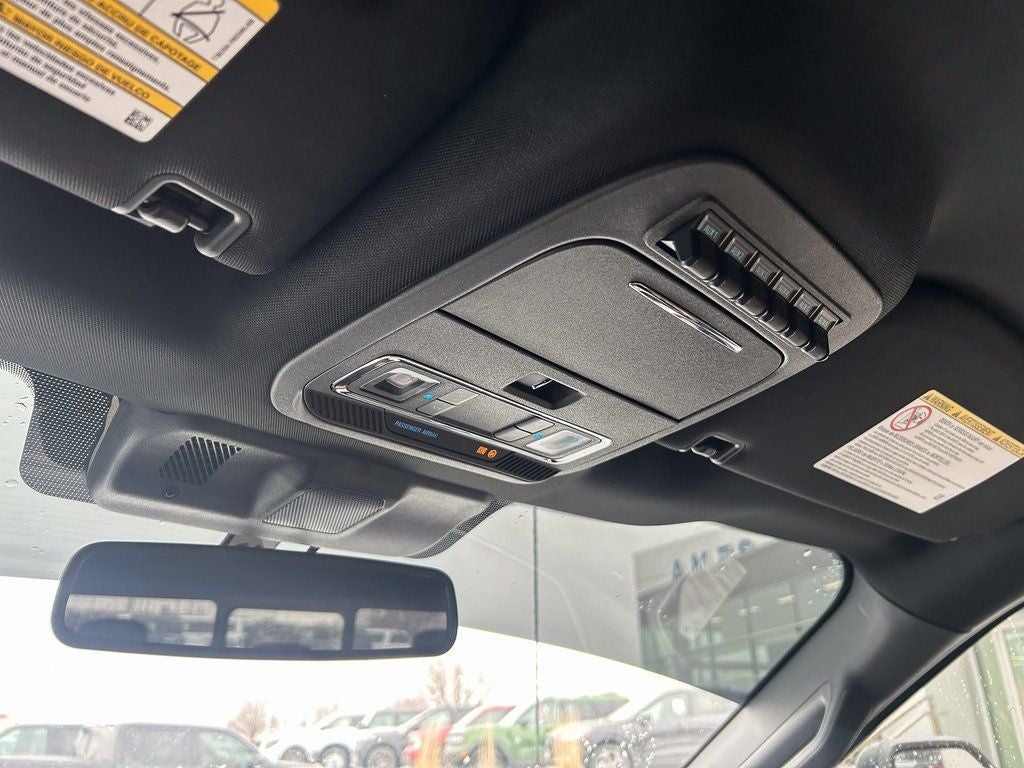 2025 Ford F-350SD Lariat DRW