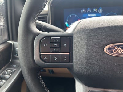 2025 Ford F-350SD Lariat DRW