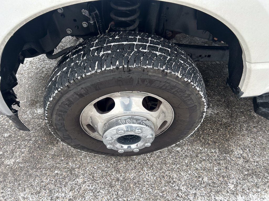 2025 Ford F-350SD Lariat DRW