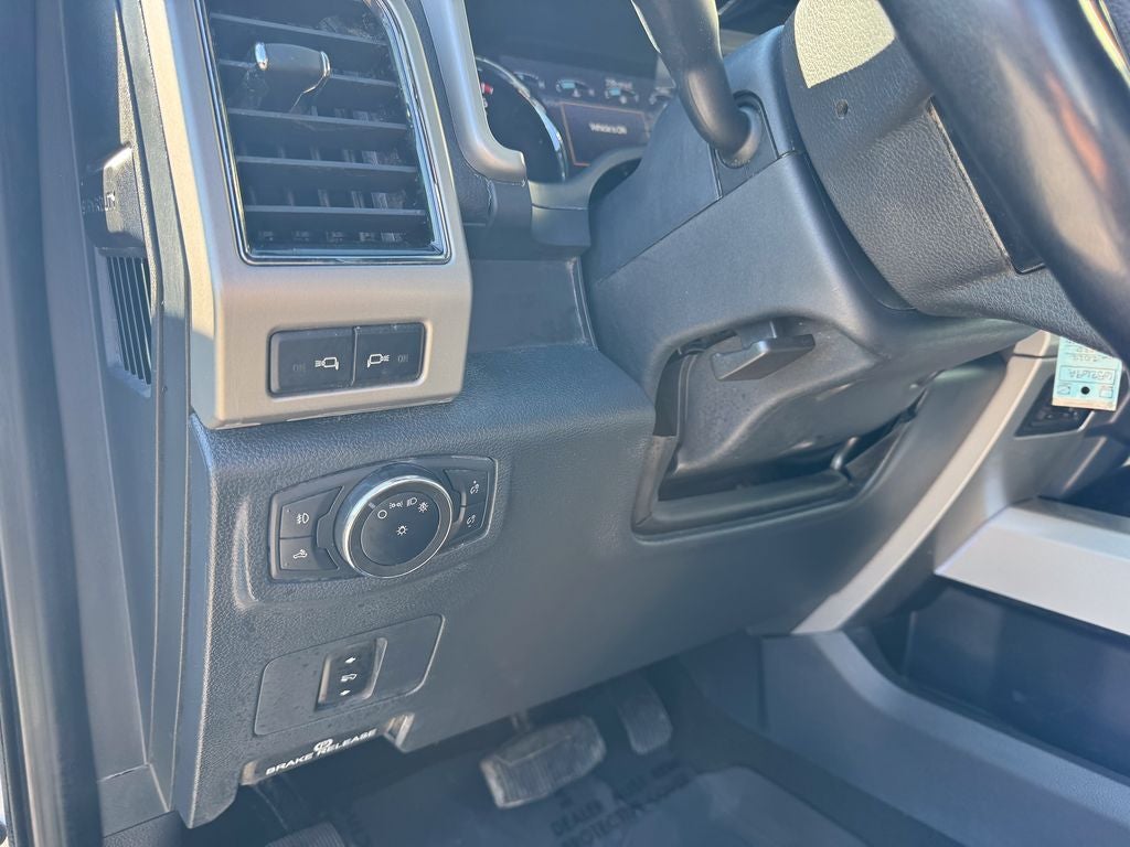 2022 Ford F-350SD Lariat