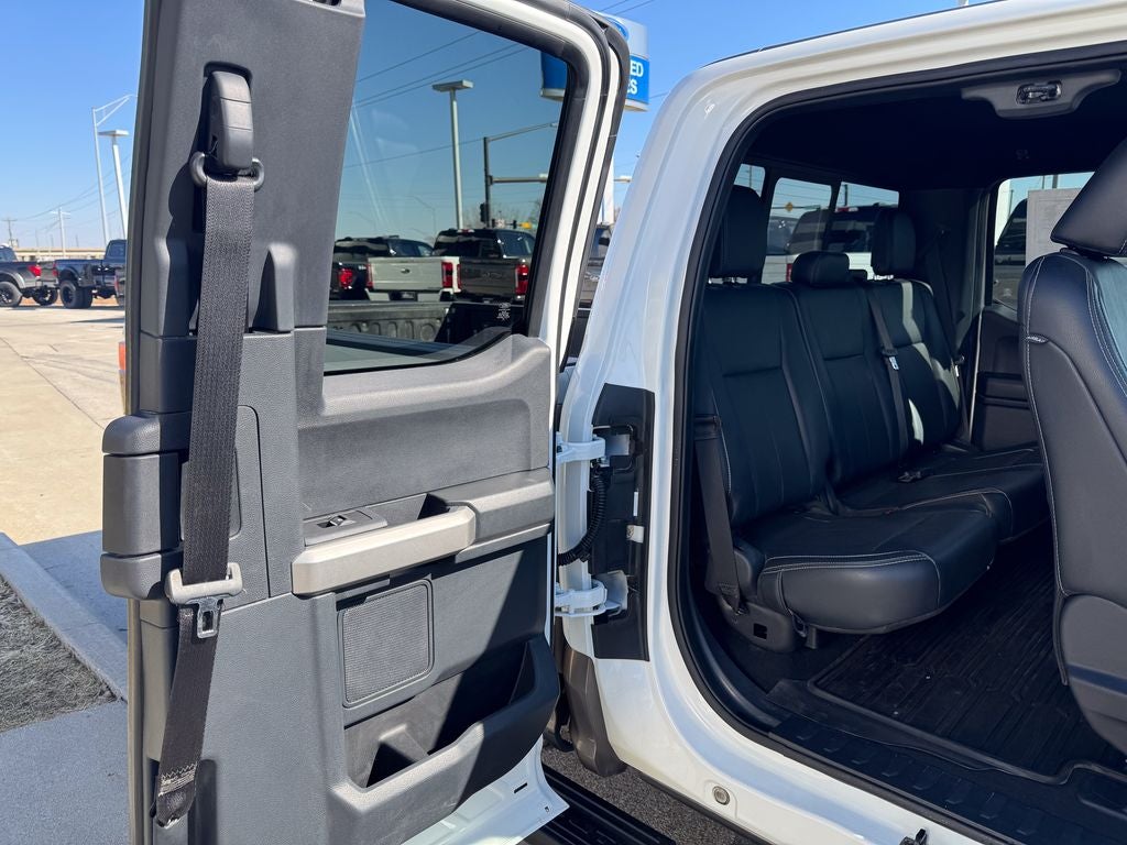 2022 Ford F-350SD Lariat