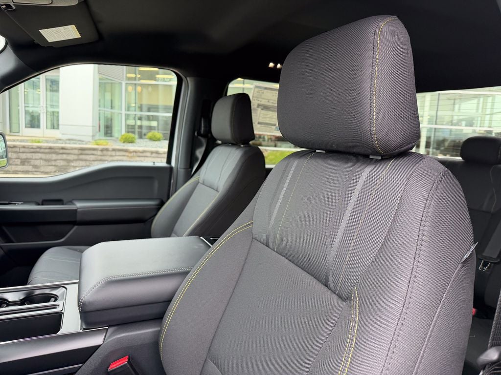 2025 Ford F-150 STX Lobo