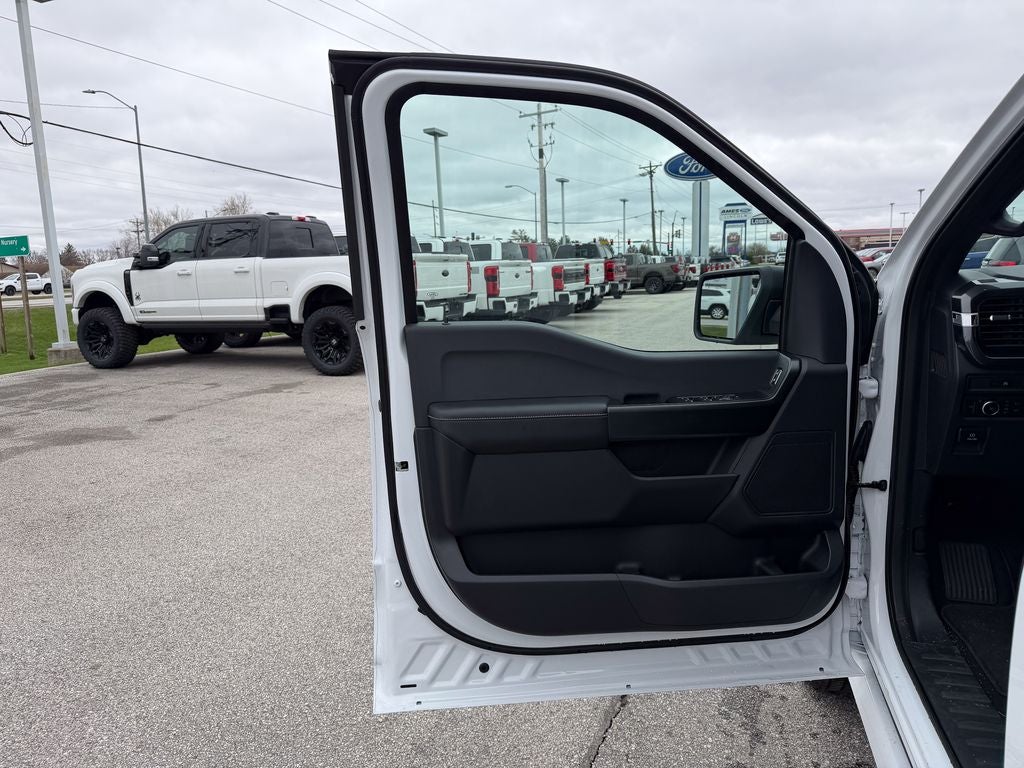 2025 Ford F-150 STX Lobo