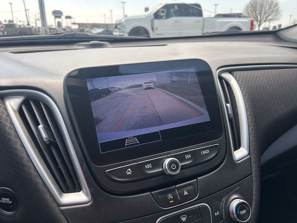 2022 Chevrolet Malibu LS 1LS