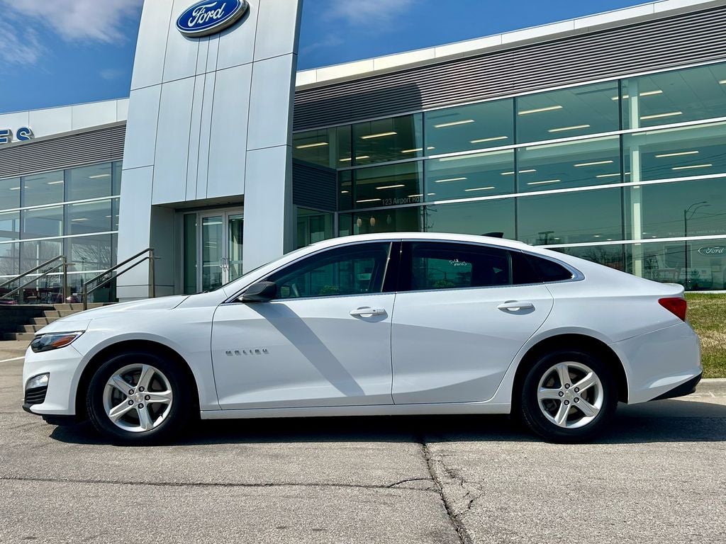 2022 Chevrolet Malibu LS 1LS