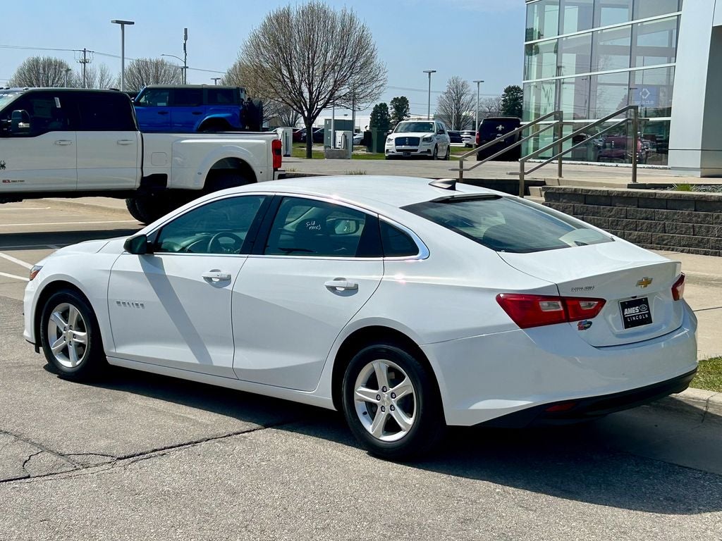 2022 Chevrolet Malibu LS 1LS