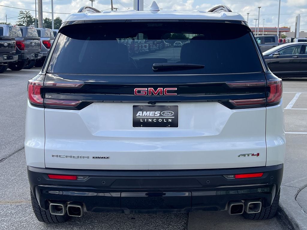 2024 GMC Acadia AT4