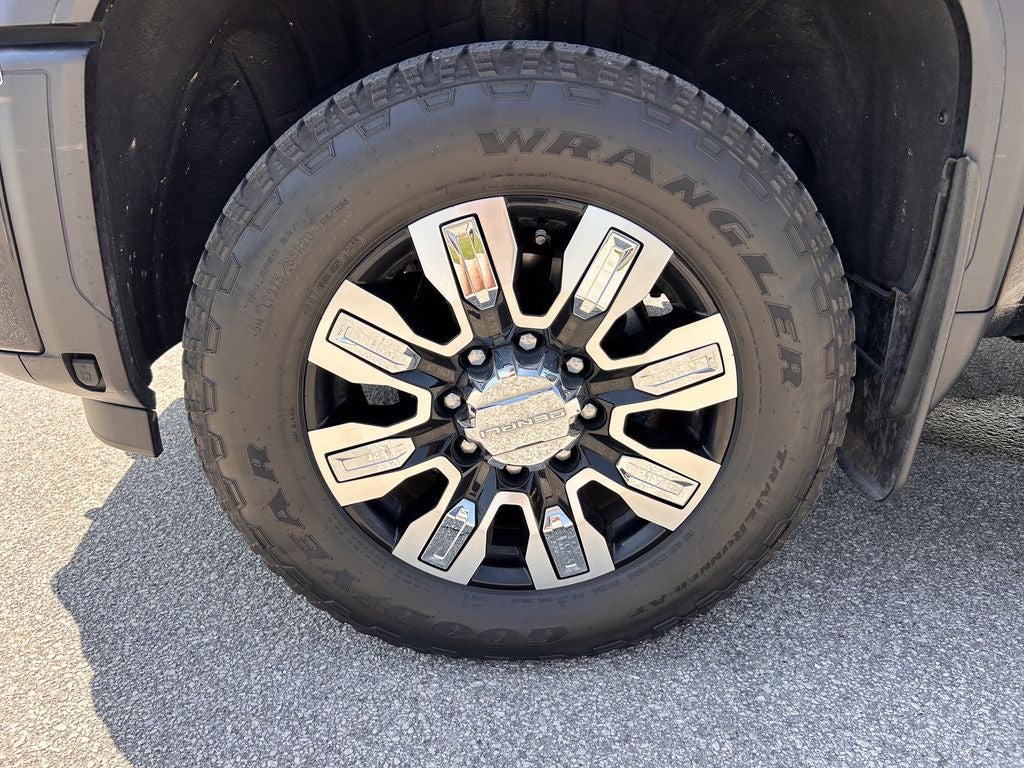2025 GMC Sierra 2500HD Denali