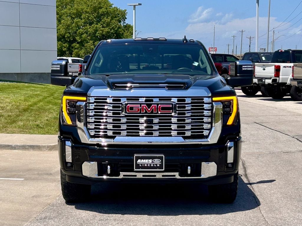 2025 GMC Sierra 2500HD Denali