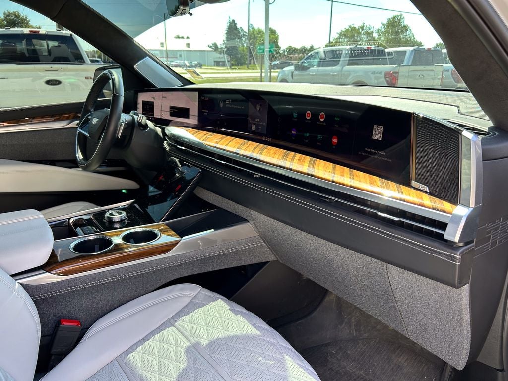 2025 Cadillac Escalade Sport Platinum
