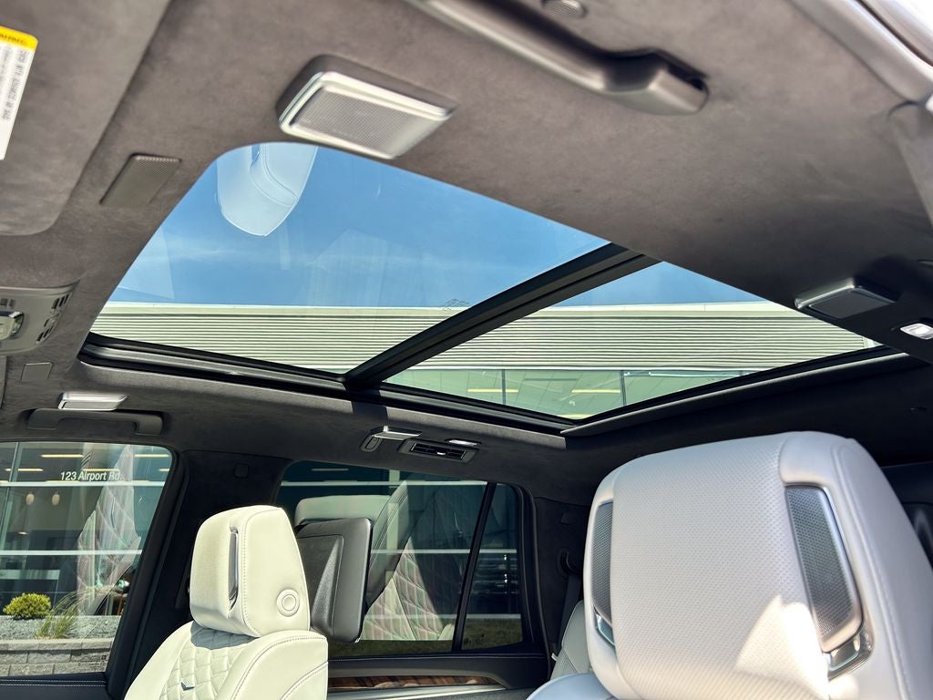 2025 Cadillac Escalade Sport Platinum