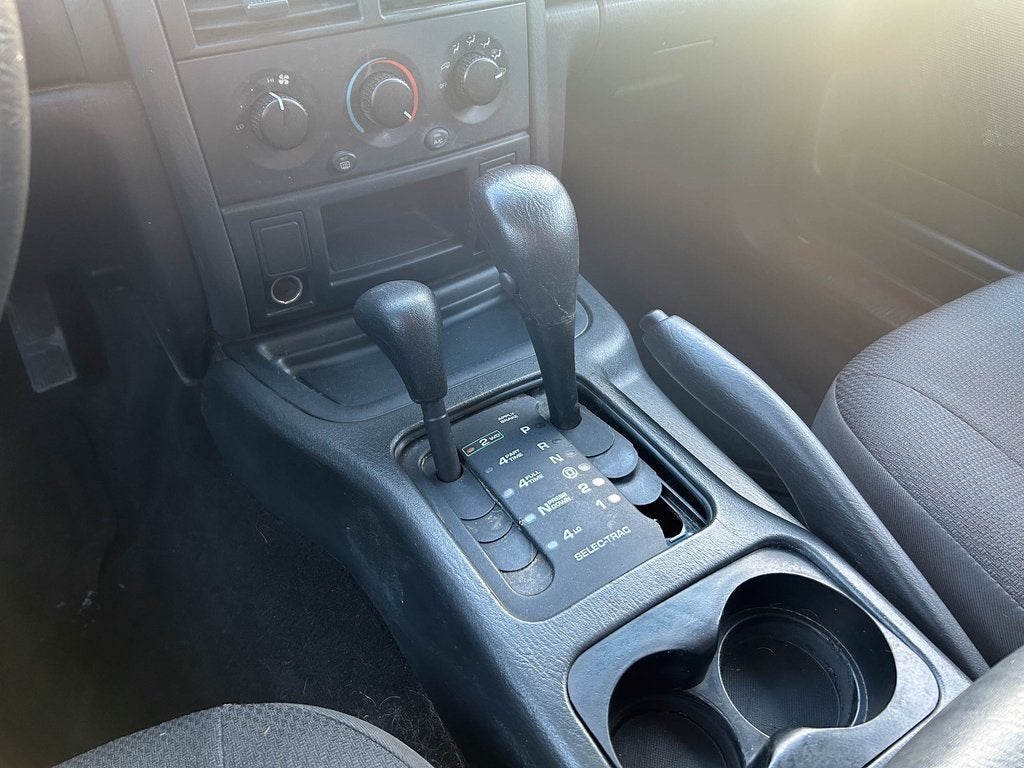 2004 Jeep Grand Cherokee Laredo