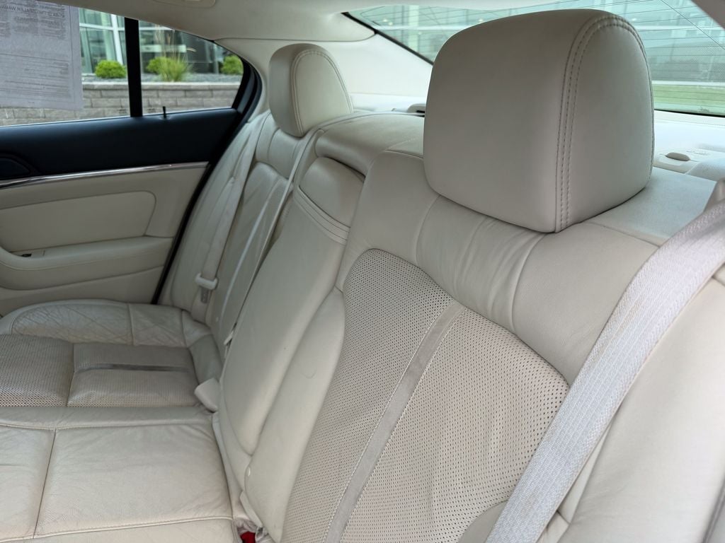 2009 Lincoln MKS Base