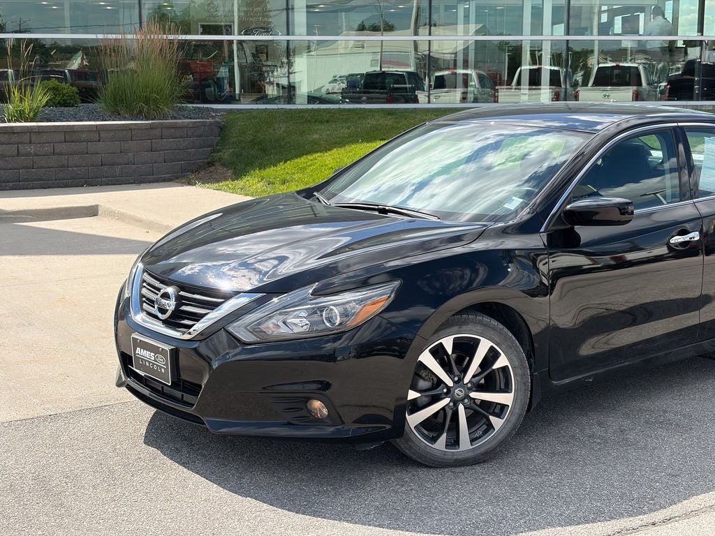 2016 Nissan Altima 2.5 SR