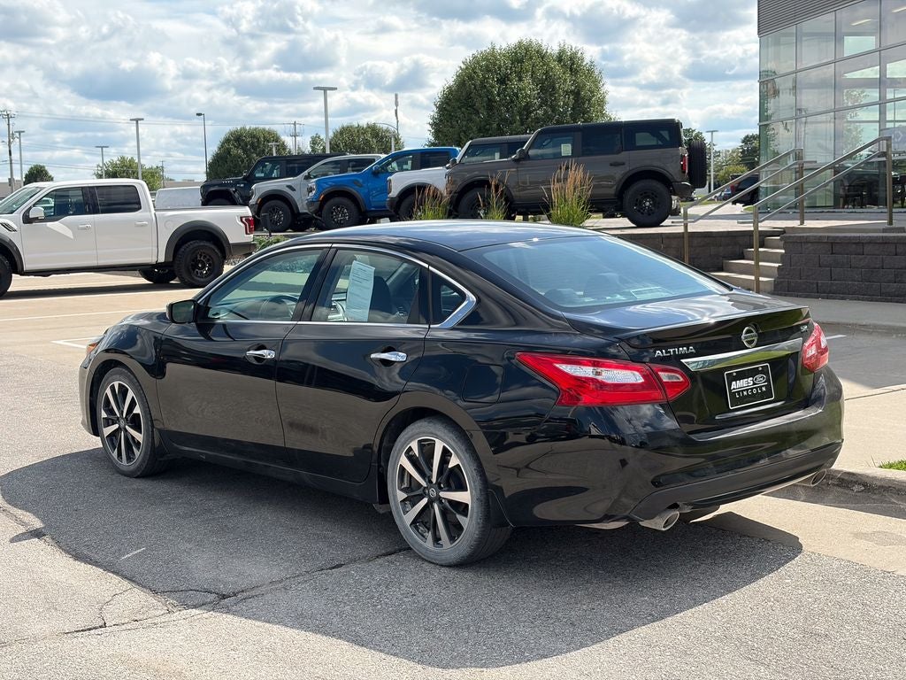 2016 Nissan Altima 2.5 SR