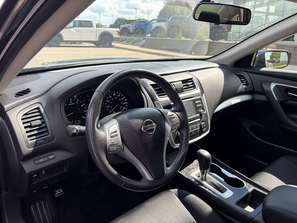 2016 Nissan Altima 2.5 SR