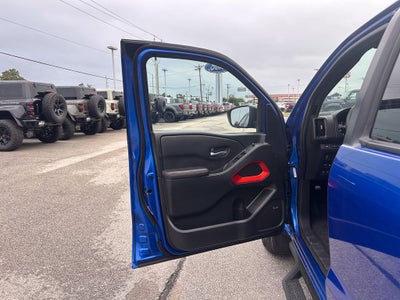 2025 Nissan Frontier PRO-4X