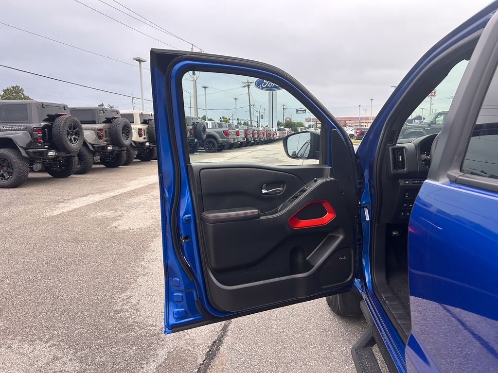 2025 Nissan Frontier PRO-4X