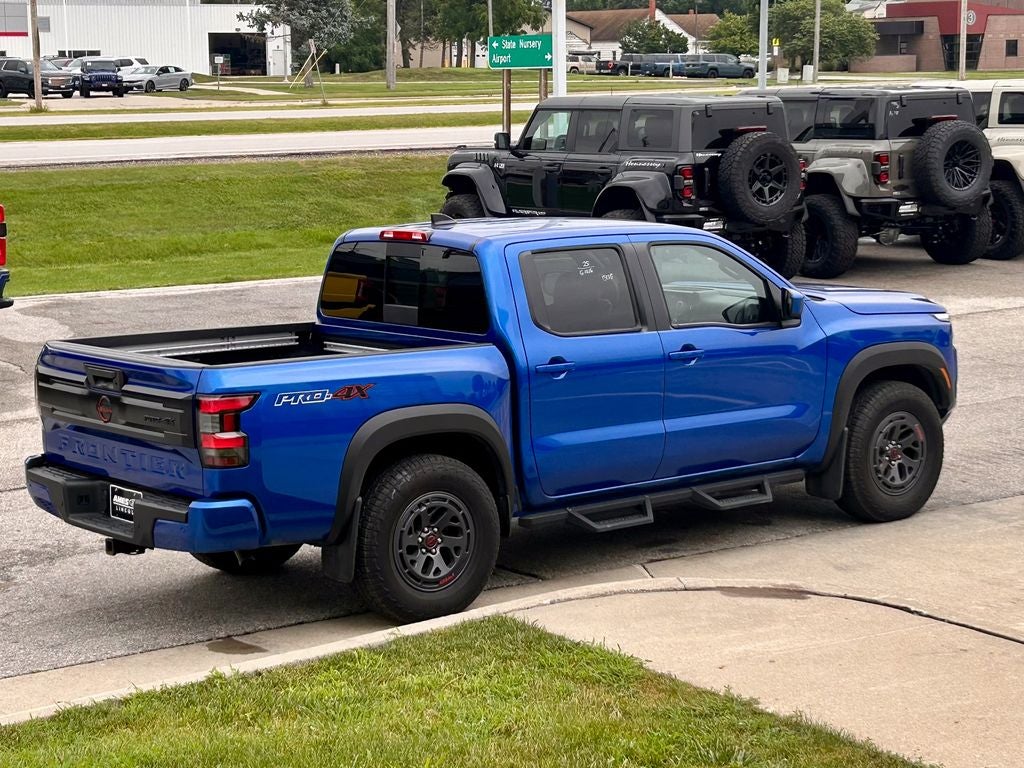 2025 Nissan Frontier PRO-4X