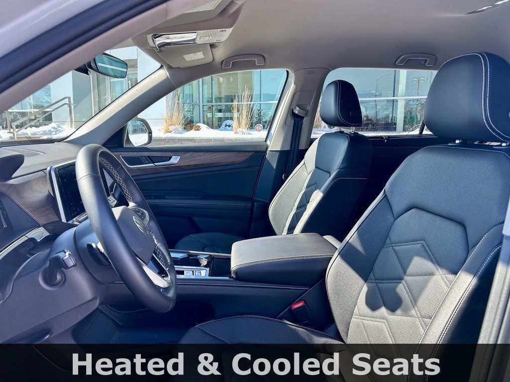 2025 Volkswagen Atlas 2.0T SE w/Technology