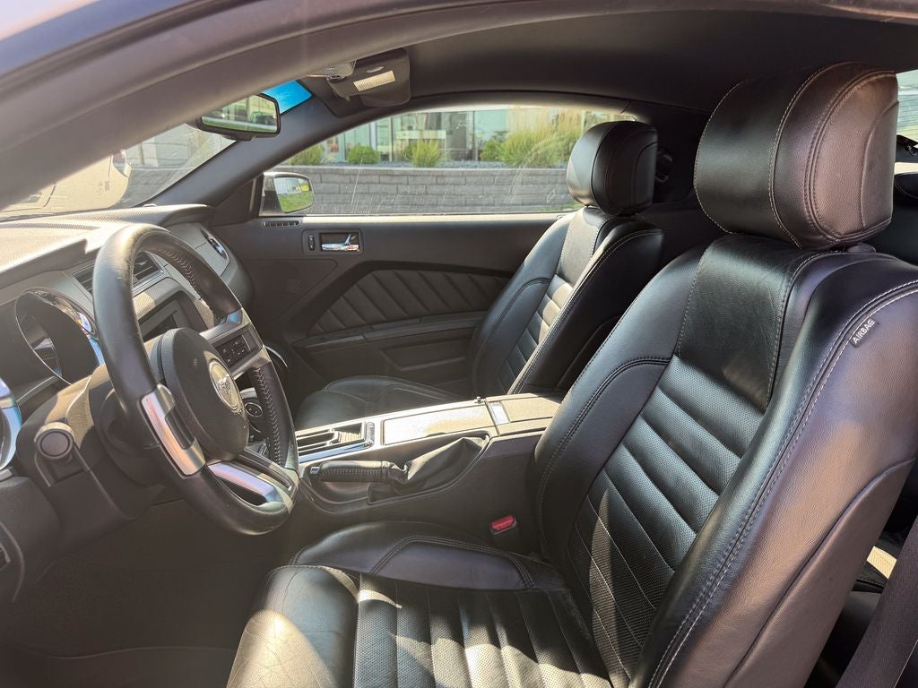 2013 Ford Mustang V6 Premium