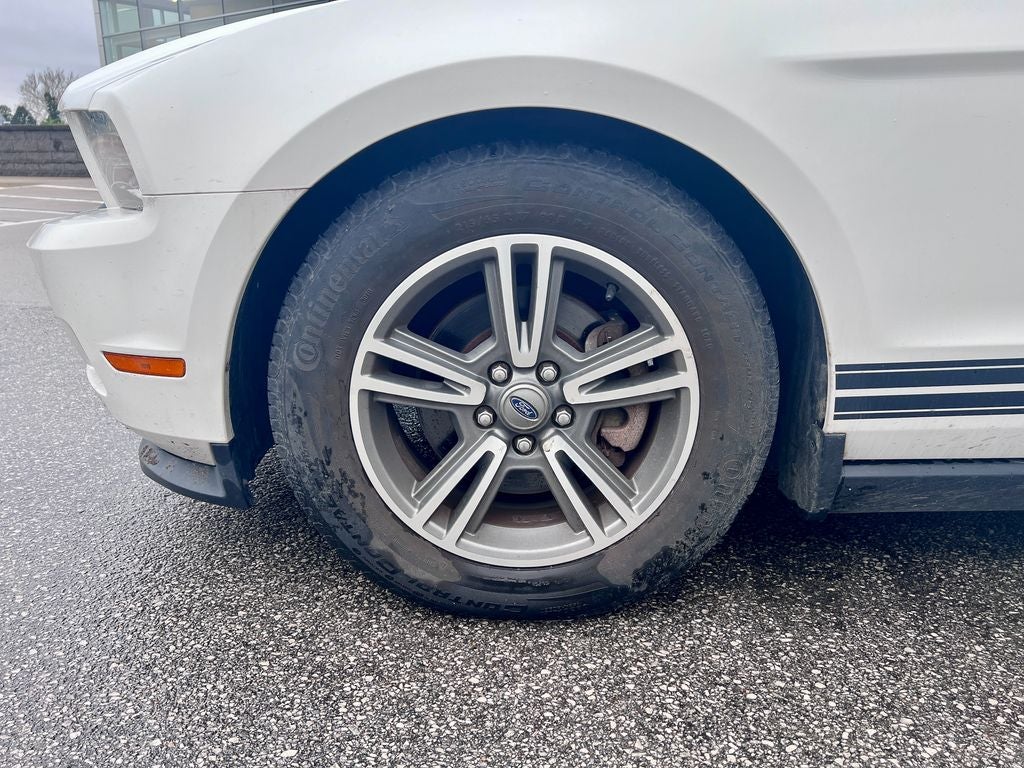 2011 Ford Mustang V6 Premium