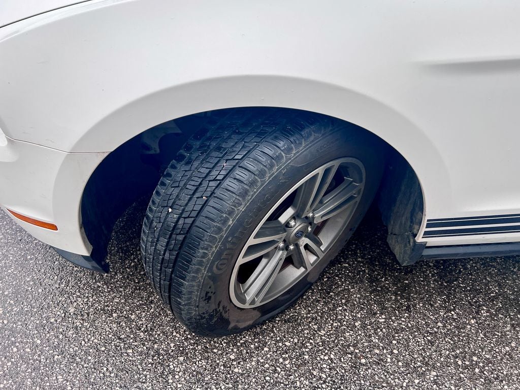 2011 Ford Mustang V6 Premium