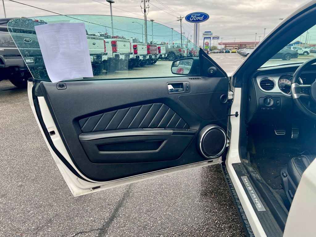 2011 Ford Mustang V6 Premium