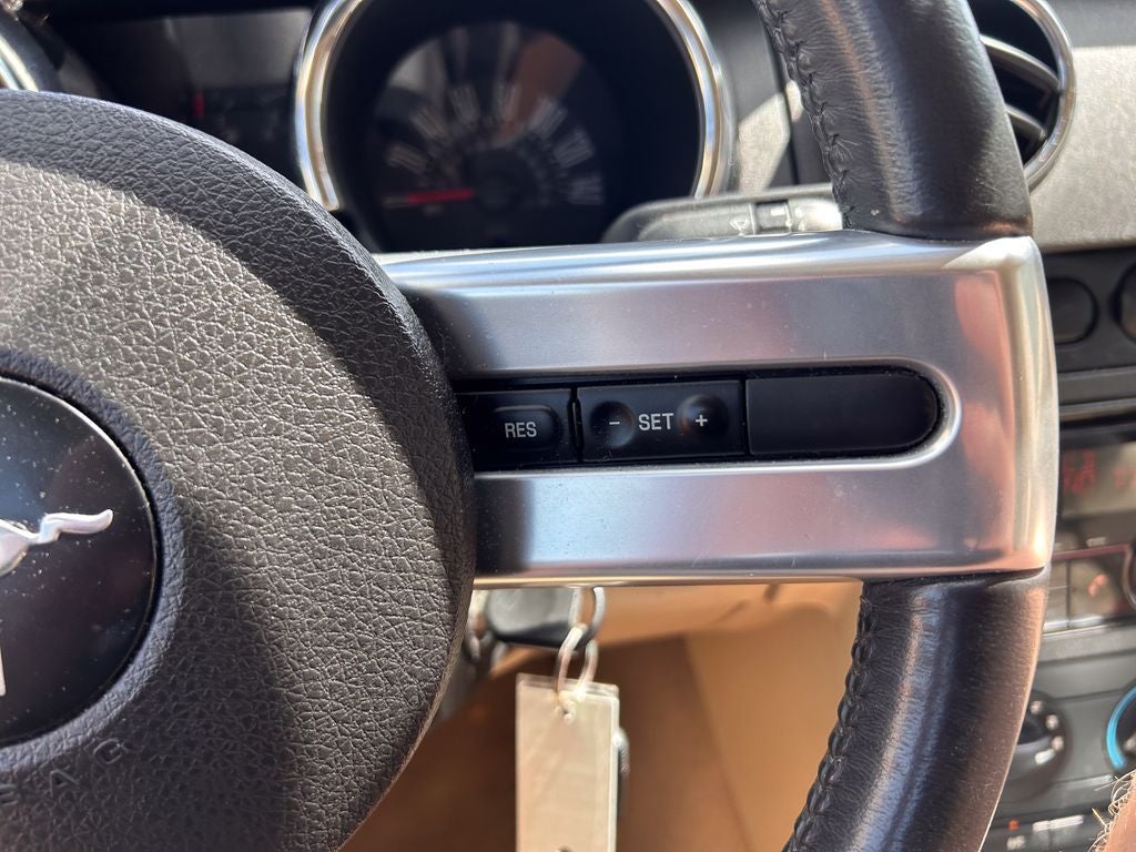 2006 Ford Mustang Base