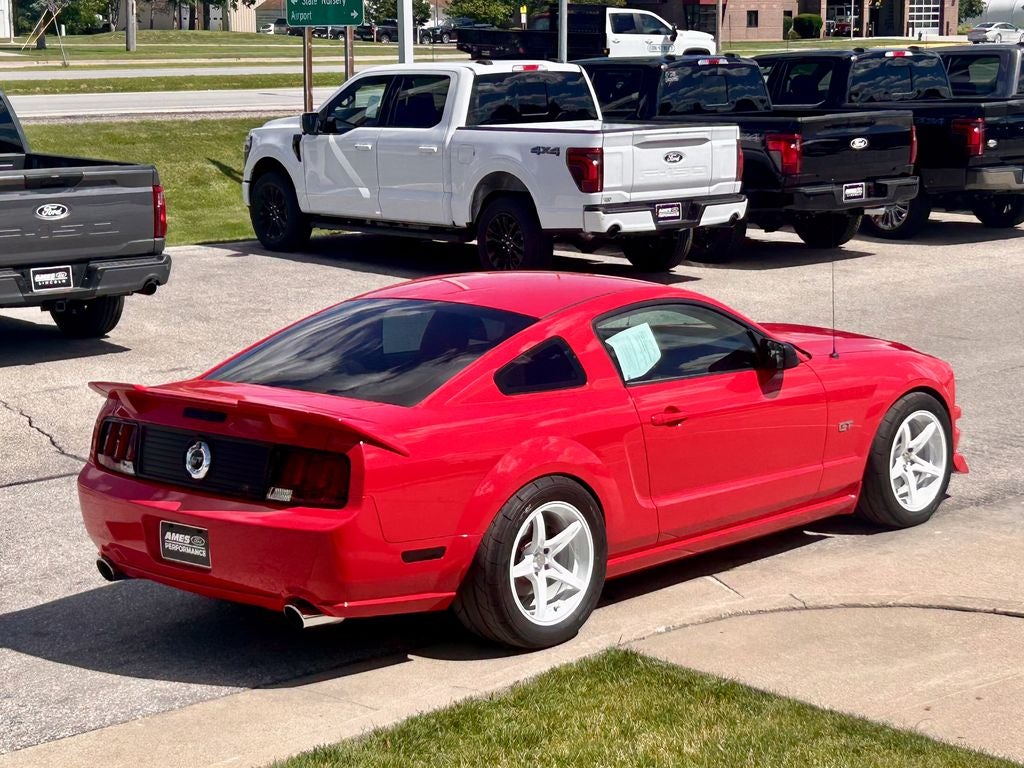 2006 Ford Mustang Base